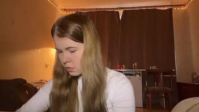 MaevAmy on StripChat