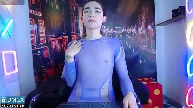 Freechat MaeveKuro on StripChat