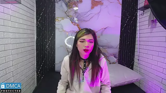 Freechat MaeveKuro on StripChat