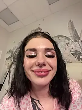 Offline MaeveMoon on StripChat