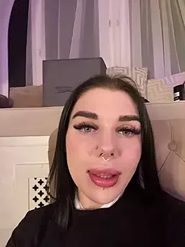 Offline MaeveMoon on StripChat