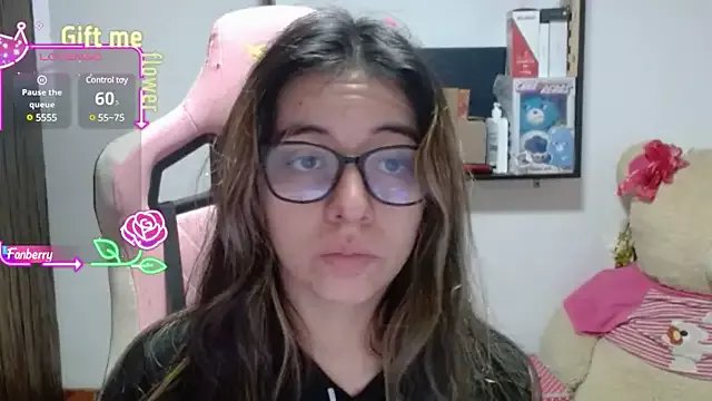 Maggie_Fox3 on StripChat