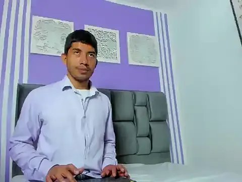 MAGGYE_MAX on StripChat