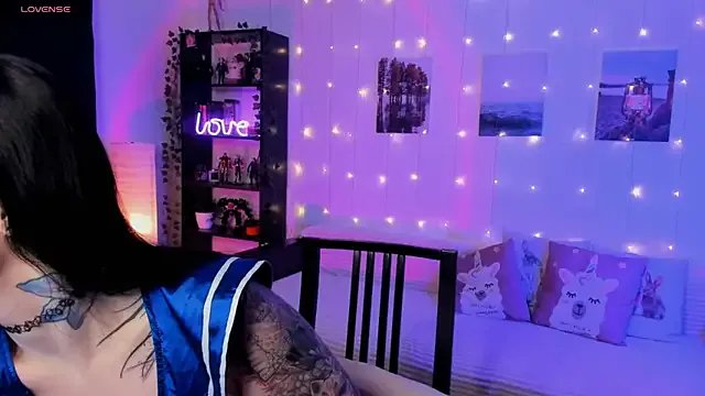 Magic_Allie on StripChat