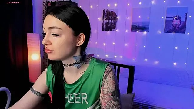 Magic_Allie on StripChat