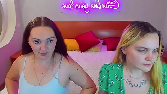 MagicEyess on StripChat