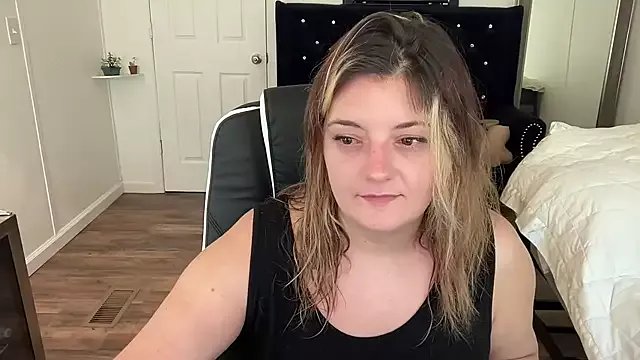 magicsparkles on StripChat