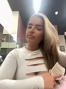 Freechat maisiesmithx on StripChat