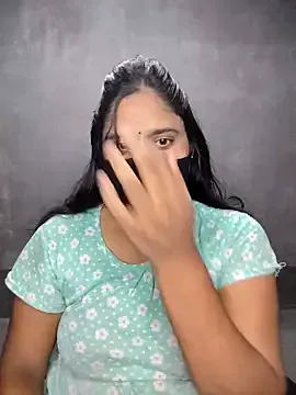 Offline Maiya_Amber on StripChat