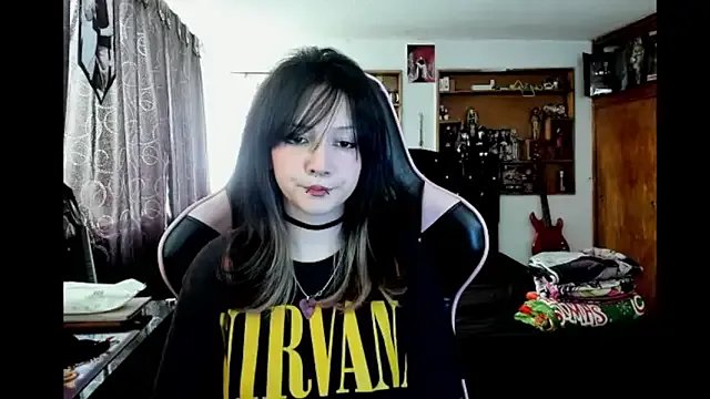 Maki_Zein_ — SHOW PUSSY 