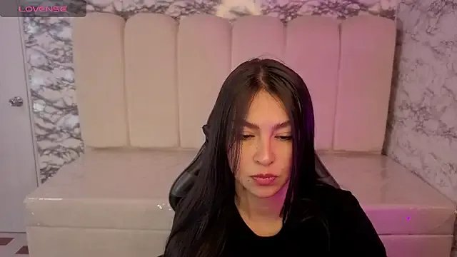 Maleja_v_ on StripChat