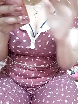 Malika_695 on StripChat