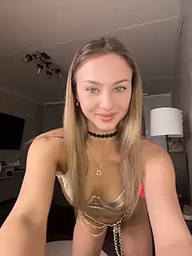 Mally_Say on StripChat