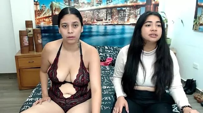 MaloryAndLuna on StripChat