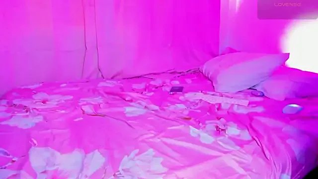 mangoshake_ on StripChat