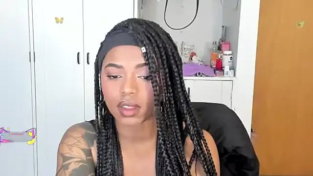 Marce_22 on StripChat