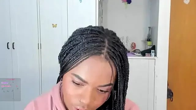 Marce_22 on StripChat