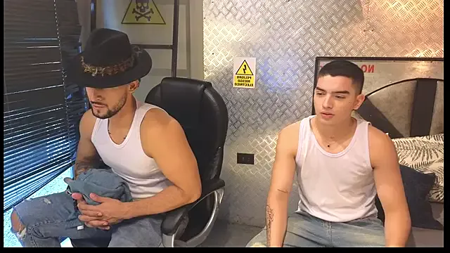 Offline MarcoVitto on StripChat