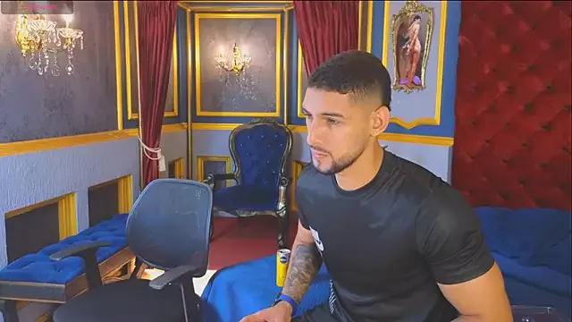 Offline MarcoVitto on StripChat