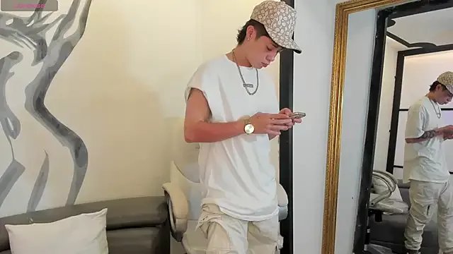 marcuscollins1_ on StripChat