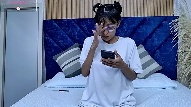 Offline Marge_lasander on StripChat