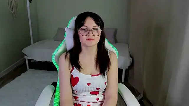 Maria_Rogers on StripChat