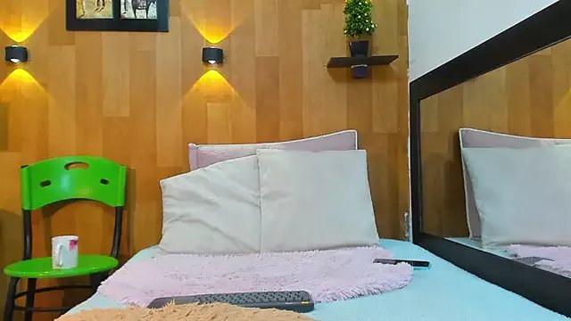 marianaa90 on StripChat