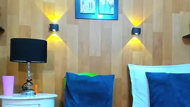 marianaa90 on StripChat