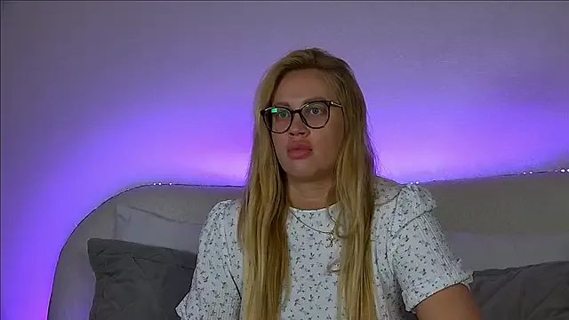 MariaNeumann on StripChat