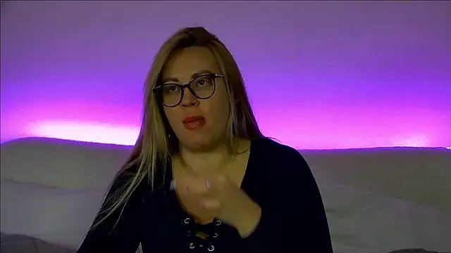 MariaNeumann on StripChat