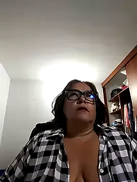 Offline MARIANMILLS__ on StripChat