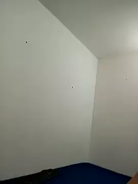 Offline MARIANMILLS__ on StripChat