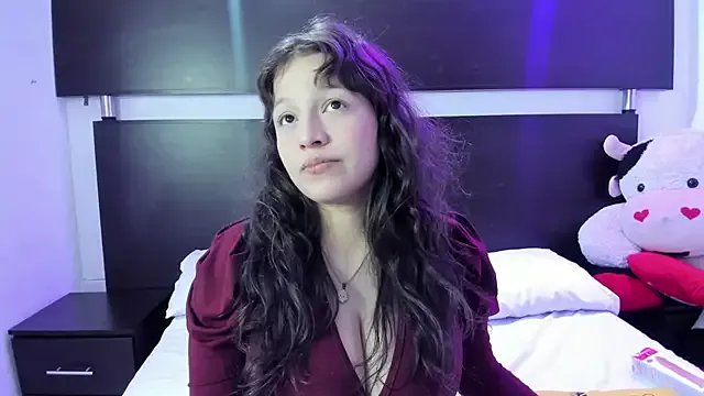 Marii_18 on StripChat