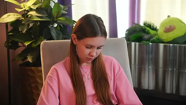 Freechat MarindaRuud on StripChat