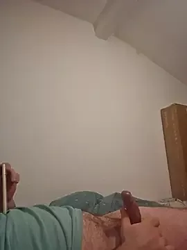 Freechat mario890605 on StripChat