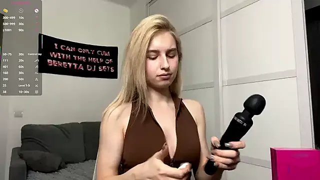MarisLile on StripChat