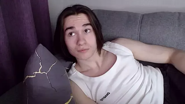 Offline MarkusDean on StripChat