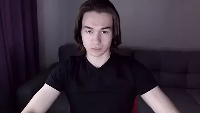 Offline MarkusDean on StripChat