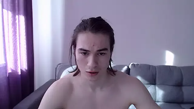 Offline MarkusDean on StripChat