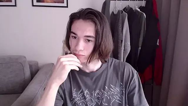 Offline MarkusDean on StripChat