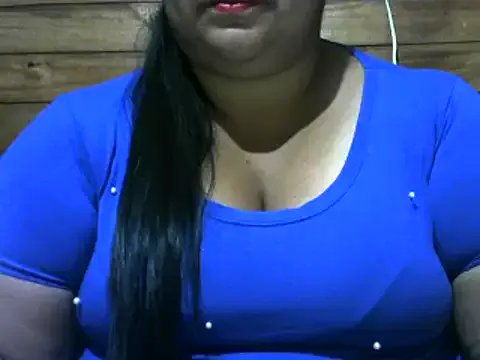 MARRENTINHA34 on StripChat