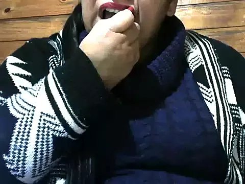 MARRENTINHA34 on StripChat