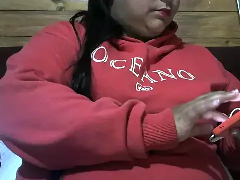 MARRENTINHA34 on StripChat