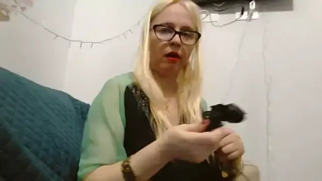 martachatte on StripChat