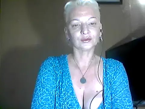 MaryJane441 on StripChat