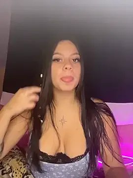 MaryLove18 on StripChat
