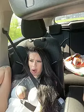 Offline MaryVegas69 on StripChat