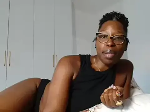 Offline MasterIndigo on StripChat