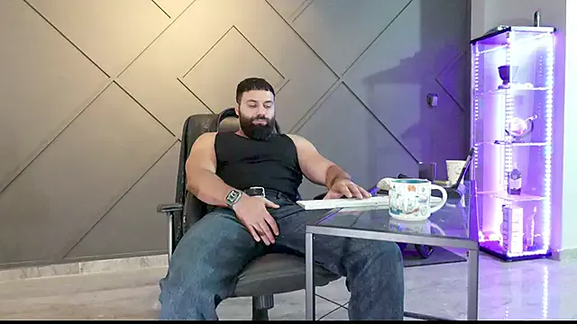 Offline mattmasterss on StripChat