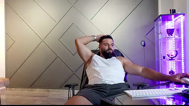 Offline mattmasterss on StripChat